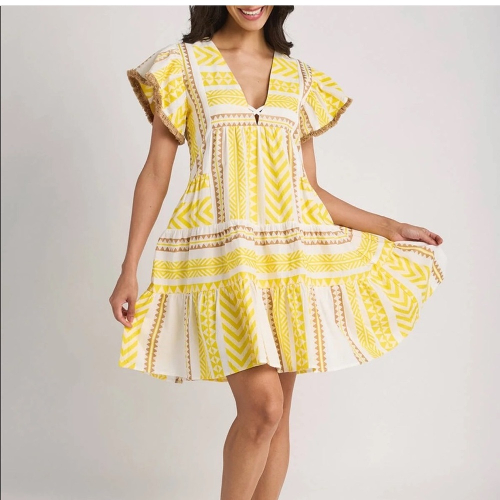 T H M L drees